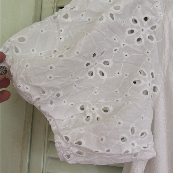 Knox Rose White plus size dress size 2X eyelet sleeve and bottom hem - Picture 4 of 7